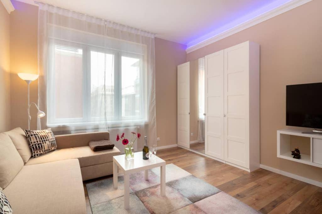 Nice And Cozy Apartment Next To The Parliament Budapest Eksteriør billede