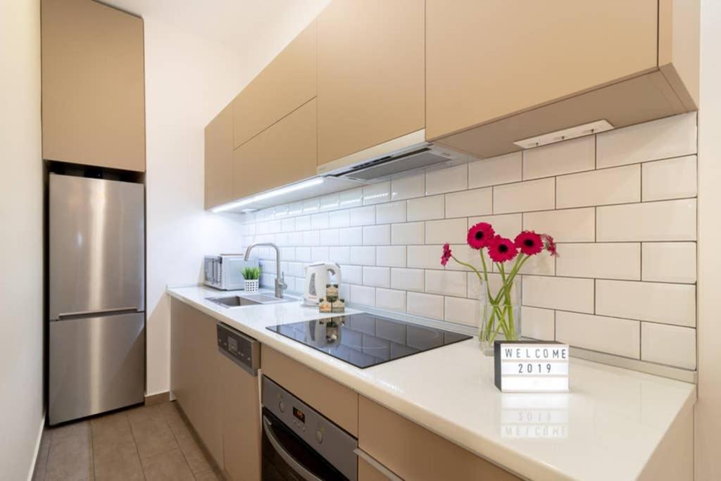 Nice And Cozy Apartment Next To The Parliament Budapest Eksteriør billede